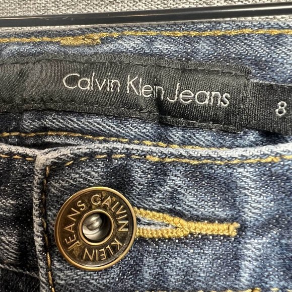Calvin Klein Jeans Women 8 (30x20 Actual) Blue Medium Wash Cropped Relaxed - Picture 4 of 11